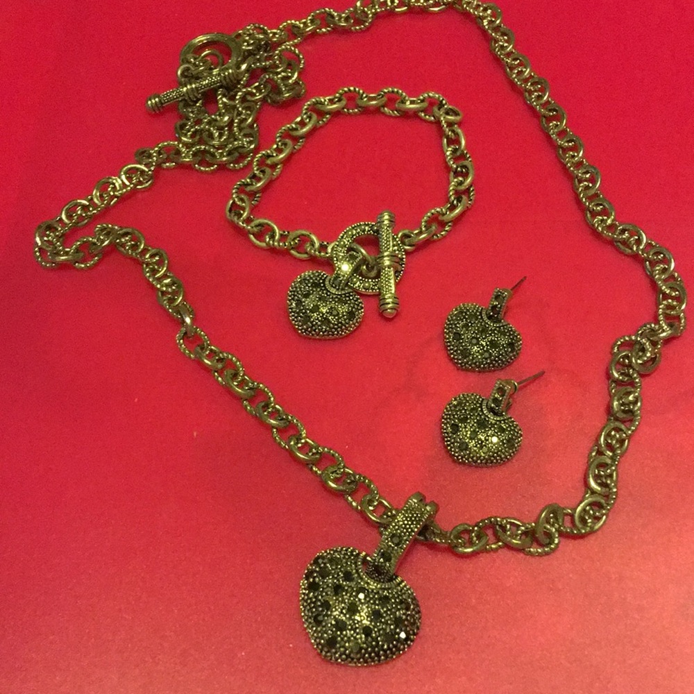 Vintage marcasite heart necklace earrings bracelet